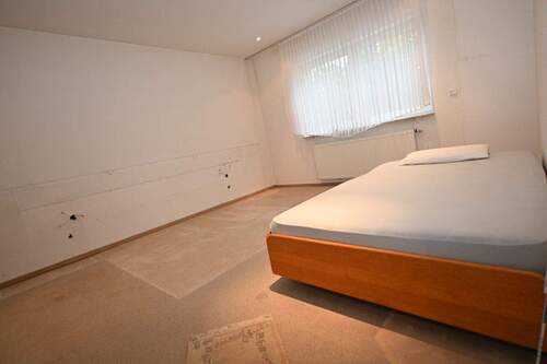 Schlafzimmer EG - 