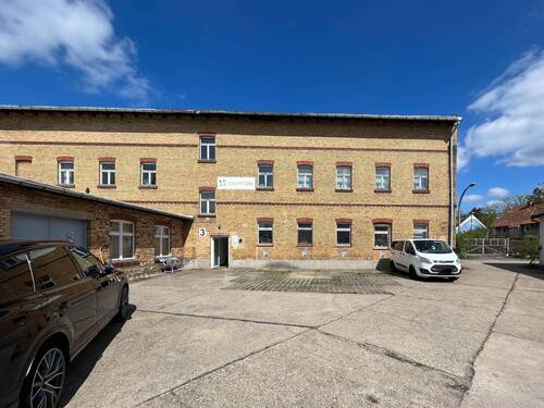 Weitere Gebäudeansicht - Gewerbeobjekt (Büro, Produktion, Verkauf) in Bernsdorf zum Kaufen