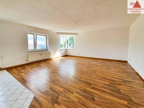 Wohnbereich.jpg - Geräumige 3-Raum-Wohnung in Beierfeld zu vermieten