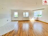 Wohnbereich (2).jpg - 3 Zimmer Etagenwohnung zur Miete in Grünhain-Beierfeld OT Beierfeld