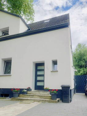 Bild 2 - 6 Zimmer Doppelhaushälfte zum Kaufen in Gelsenkirchen