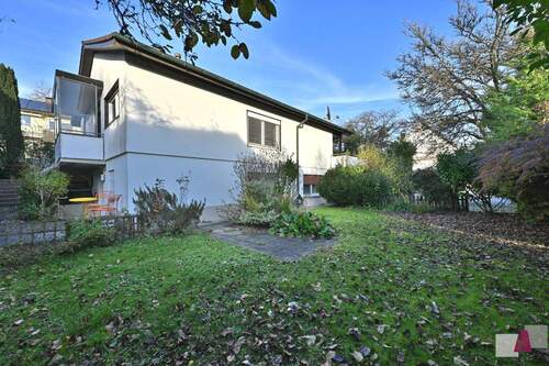 Bild 1 - Einfamilienhaus mit Einliegerwohnung in bester Lage von Hauingen.