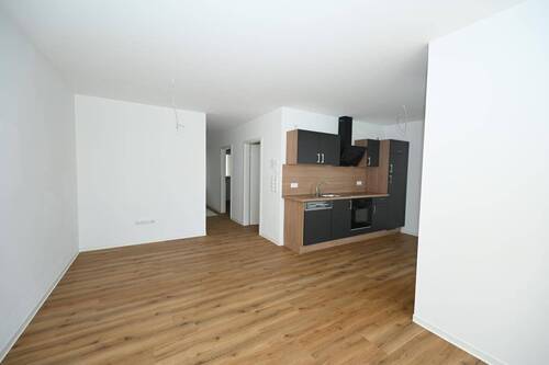 Schöne Böden - 2 Zimmer Etagenwohnung in Seubersdorf