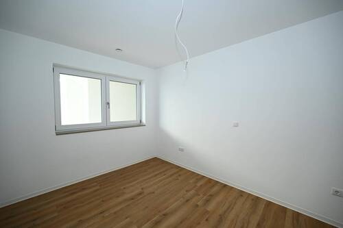 Schlafen abseitz der Straße - 