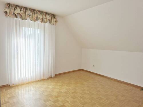 Schlafzimmer DG - 