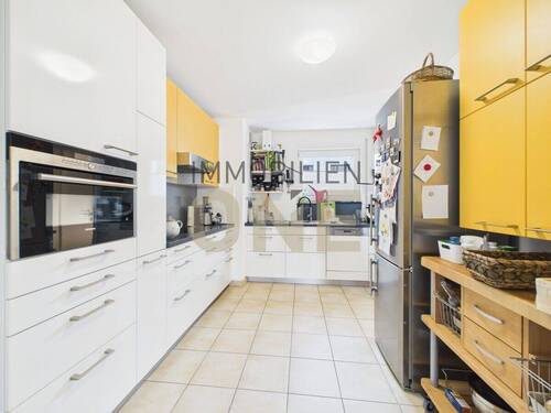 Bild 3 - 4 Zimmer Reihenendhaus in Lappersdorf