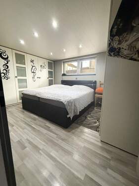 Schlafzimmer Keller - 