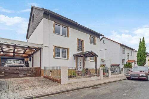 Hausansicht - 4 Zimmer Mehrfamilienhaus, Wohnhaus in Groß-Gerau