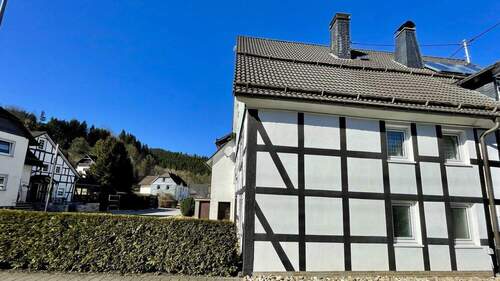 Bild 4 - Doppelhaushälfte mit 196,00 m&sup2; in Kirchhundem / Heinsberg zum Kaufen