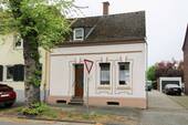 Haus1 / Straße - Gepflegtes 5-Zi.-Zuhause mit Garten inkl. Schuppen in Duisburg-Alt-Homberg