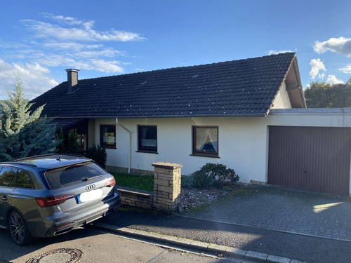 Ansicht mit Garage - 6 Zimmer Mehrfamilienhaus, Wohnhaus in Simmertal