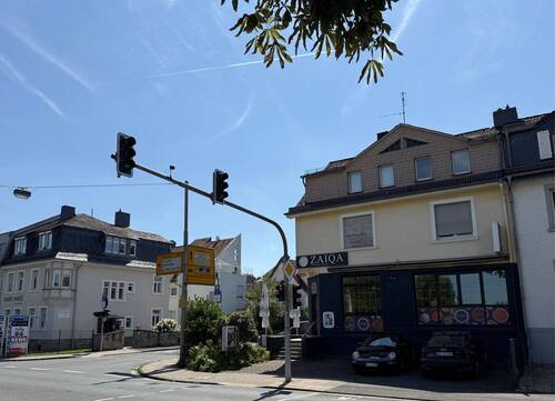 
Hausansicht - Mehrfamilienhaus, Wohnhaus mit 330,00 m&sup2; in Oberursel zum Kaufen