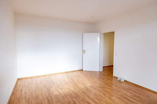 Zimmer 1 - Etagenwohnung mit 74,00 m&sup2; in Delmenhorst zum Kaufen