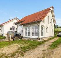 Exklusives Einfamilienhaus: Ruhige Lage, Effizienzklasse A, großzügiges Wohnen für die ganze Familie - Mallersdorf-Pfaffenberg Weinberg