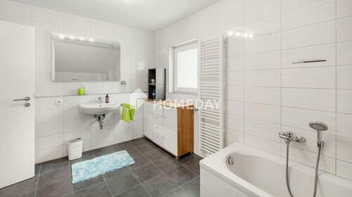 1. OG Badezimmer 2 - 