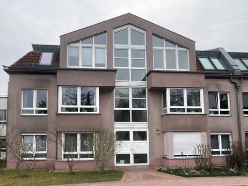 Hausansicht vorn - Vermietete 3-Zimmer-Wohnung mit Terrasse und Garten in Berlin