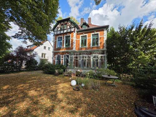 Ansicht - 8 Zimmer Mehrfamilienhaus, Wohnhaus zum Kaufen in Hude