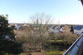 Blick vom Balkon.jpg - 3 Zimmer Etagenwohnung zum Kaufen in Dreieich