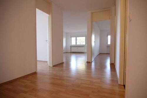 Blick in die Wohnung.jpg - 