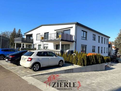 1 Außen 1 - 3 Zimmer Etagenwohnung in Ebersbach an der Fils / Bünzwangen