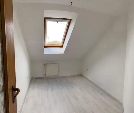 halbes Zimmer - 