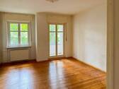 Wohnzimmer - Klassischer Wohncharme in Karlshorst - 2 Zimmer mit sonnigem Westbalkon
