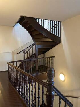 gepflegtes Treppenhaus - 