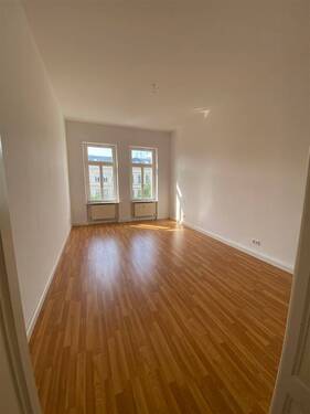 Zimmer 3 - 
