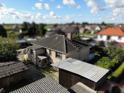 Ansicht Osten - 9 Zimmer Einfamilienhaus in Ducherow