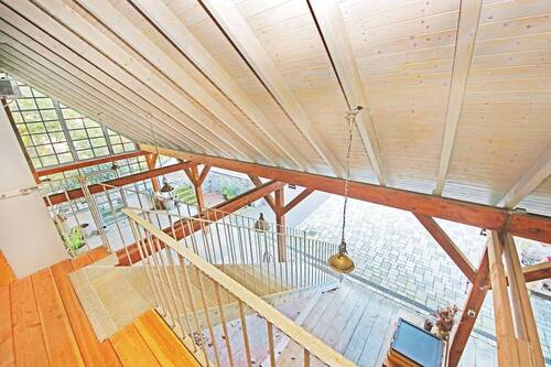 Blick auf die überdachte Terrasse - 