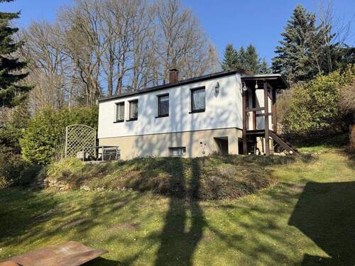 Hausansicht - 2 Zimmer Mehrfamilienhaus, Wohnhaus zum Kaufen in Weißenborn