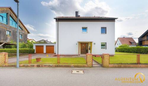 Außenansicht - Mehrfamilienhaus, Wohnhaus mit 298,00 m² in Regensburg zum Kaufen