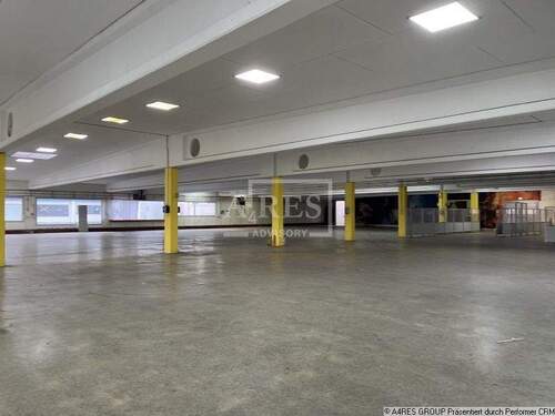 Objektansicht Hallenfläche - 