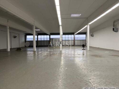 Objektansicht Hallenfläche - 