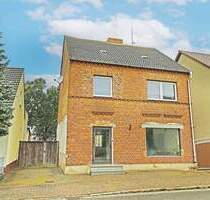 großes Einfamilienhaus mit Geschäftsfläche in Zahna-Elster OT Elster