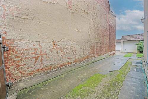 Zufahrt zur Garage - 