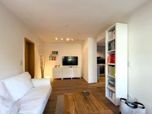 Apartment - Mehrfamilienhaus, Wohnhaus mit 217,00 m&sup2; in Solingen zum Kaufen