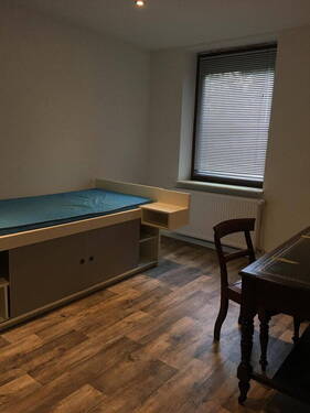 Souterrain 2 - 7 Zimmer Mehrfamilienhaus, Wohnhaus in Bremen