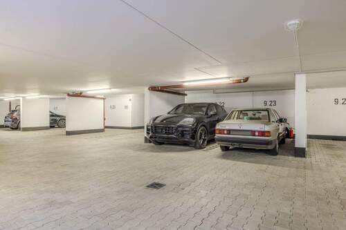 Tiefgaragenstellplatz - 