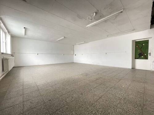 Bild 3 - Halle in Niederwiesa