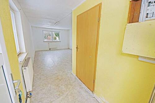 großer Raum im Nebengelass - 