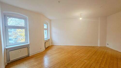 Wohnzimmer - Etagenwohnung mit 69,00 m&sup2; in Berlin zum Kaufen