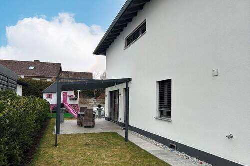 Seitenansicht - 8 Zimmer Einfamilienhaus in Geiselhöring