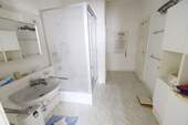 Badezimmer 2. OG - 