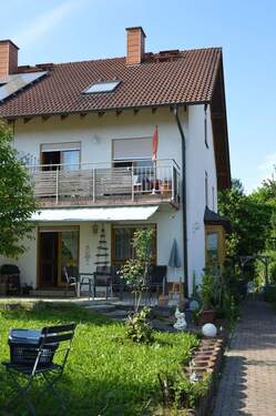 Hauptfront - 7 Zimmer Doppelhaushälfte zum Kaufen in Remchingen-Darmsbach