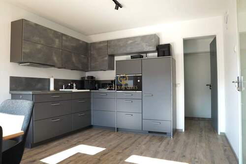 Küche mit Markengeräten - 