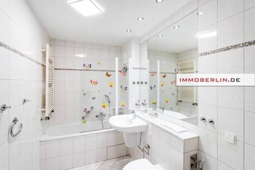 4 - Etagenwohnung mit 65,00 m&sup2; in Berlin zum Kaufen