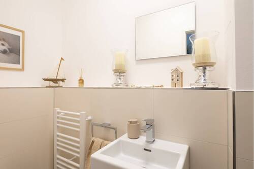 Gäste WC mit Dusche - 