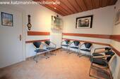  Wartezimmer (Praxis) - Mehrfamilienhaus, Wohnhaus mit 227,40 m² in Nettersheim zum Kaufen