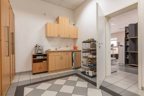 Aufenthaltsraum (2) - 1 Zimmer Gewerbeobjekt (Büro, Produktion, Verkauf) in Salzweg
